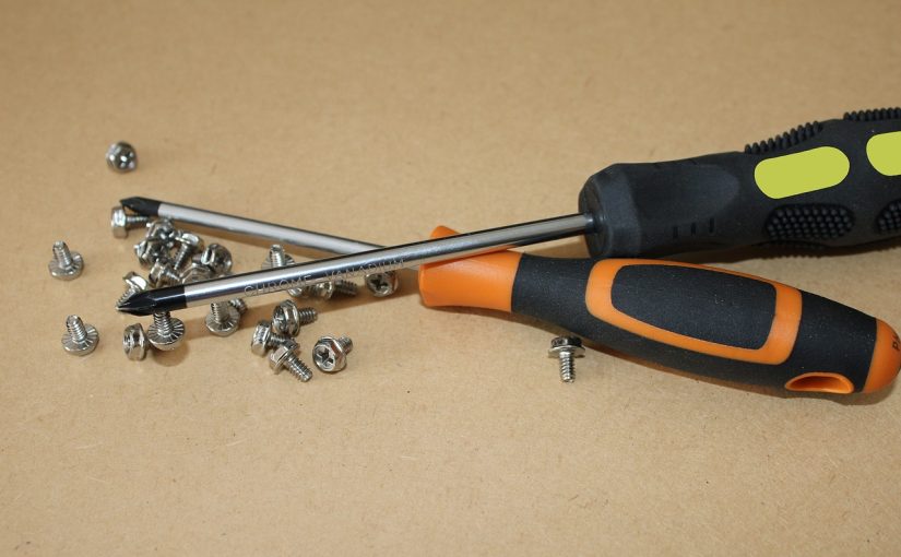 Problemy ze sprzętem AGD – jak działać, kiedy lodówka nie chłodzi, a pralka ma wyciek?